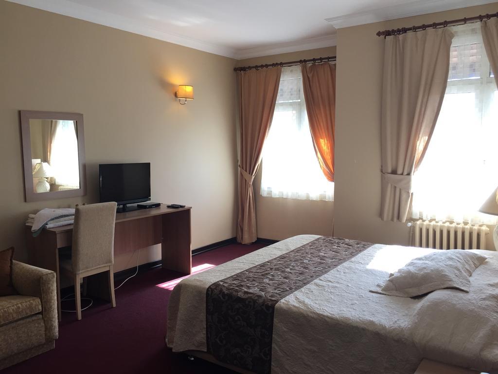 Hotel Mercan Άδανα Δωμάτιο φωτογραφία
