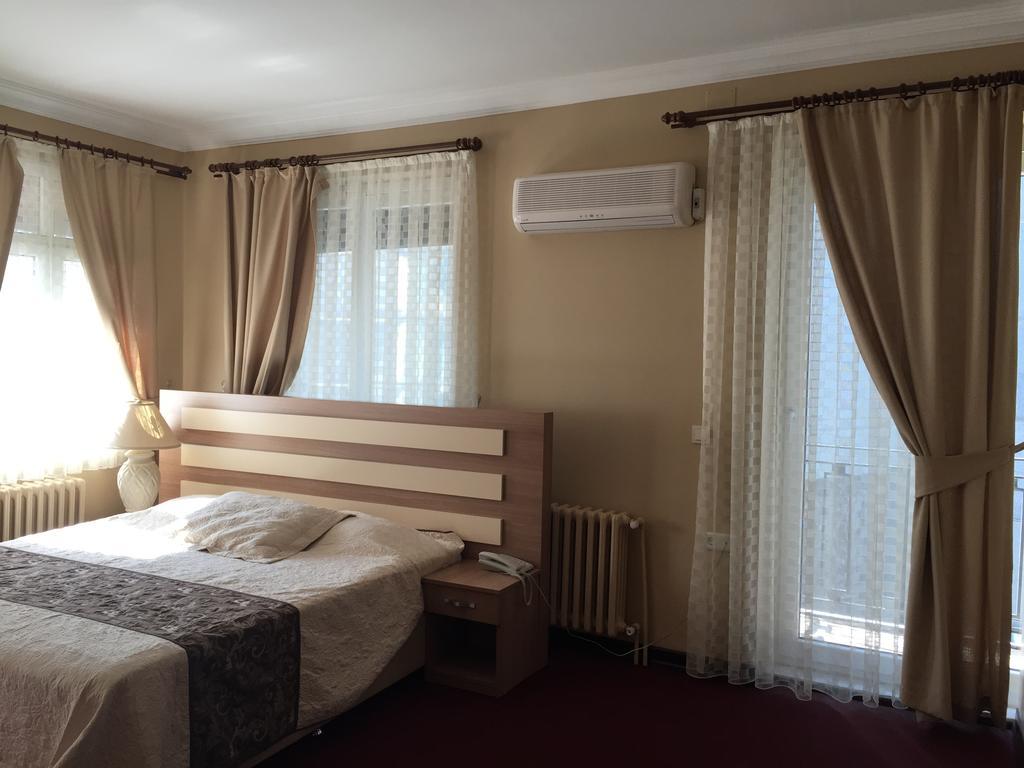 Hotel Mercan Άδανα Δωμάτιο φωτογραφία